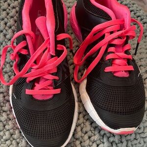 Reebok Black and Pink Athletic Shoes with Breathable Mesh